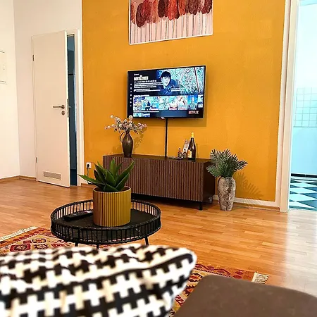Ferienwohnung Kueche-Siebtraegermaschine-Netflix-Wifi-Lage Leipzig Exterior foto