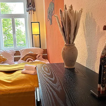 Ferienwohnung Kueche-Siebtraegermaschine-Netflix-Wifi-Lage Leipzig Exterior foto