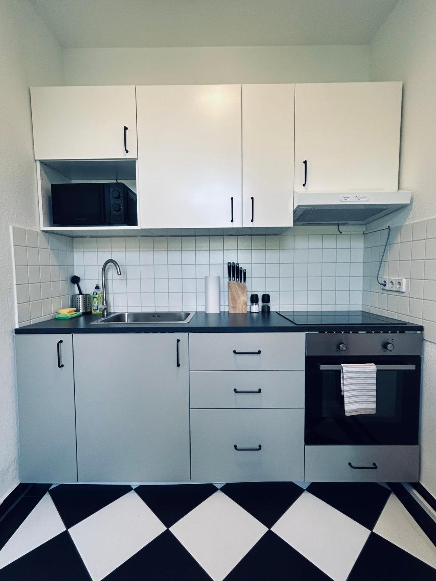 Apartament Kueche-siebtraegermaschine-netflix-wifi-lage