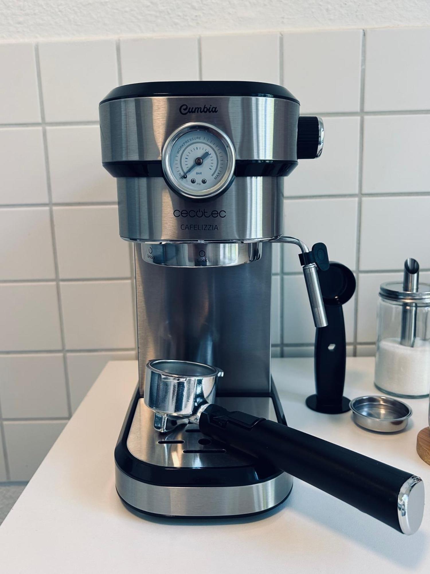 Kueche-siebtraegermaschine-netflix-wifi-lage * Lipsk